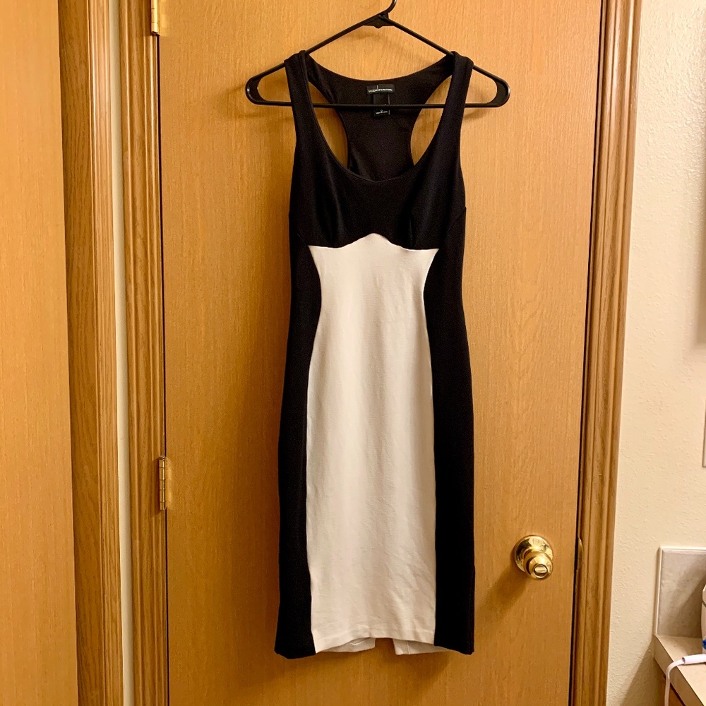 Black & white form fitting dress
